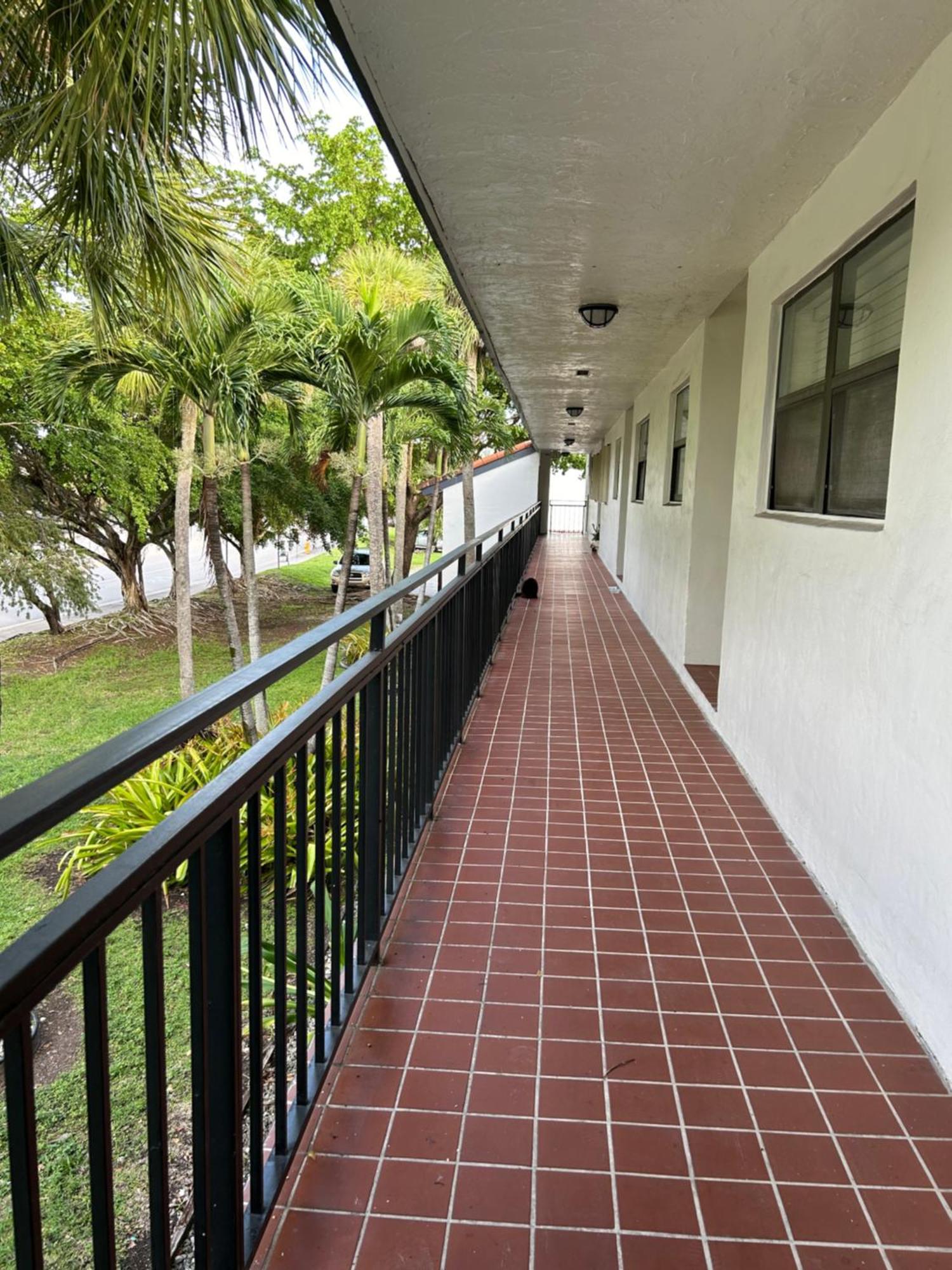 Beautiful Apartment With Very Elegant Colonial Decoration Tamiami Exterior foto